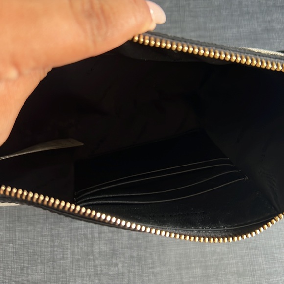 Burberry Peyton Crossbody Bag House Check Canvas in Black AUTHENTIC - Picture 6 of 6